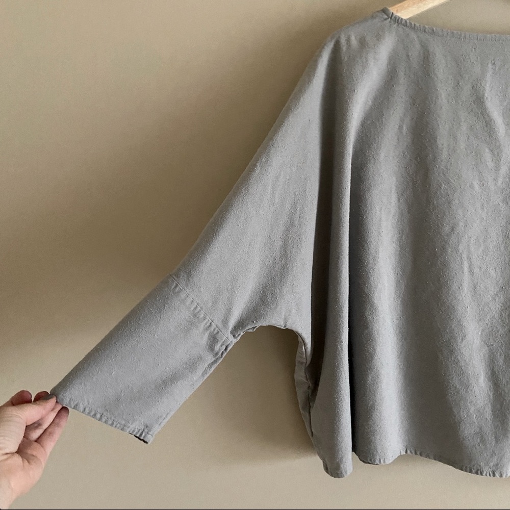 Jamie + the Jones Raw Silk T Top Light Gray Grey Small - Picture 6 of 14